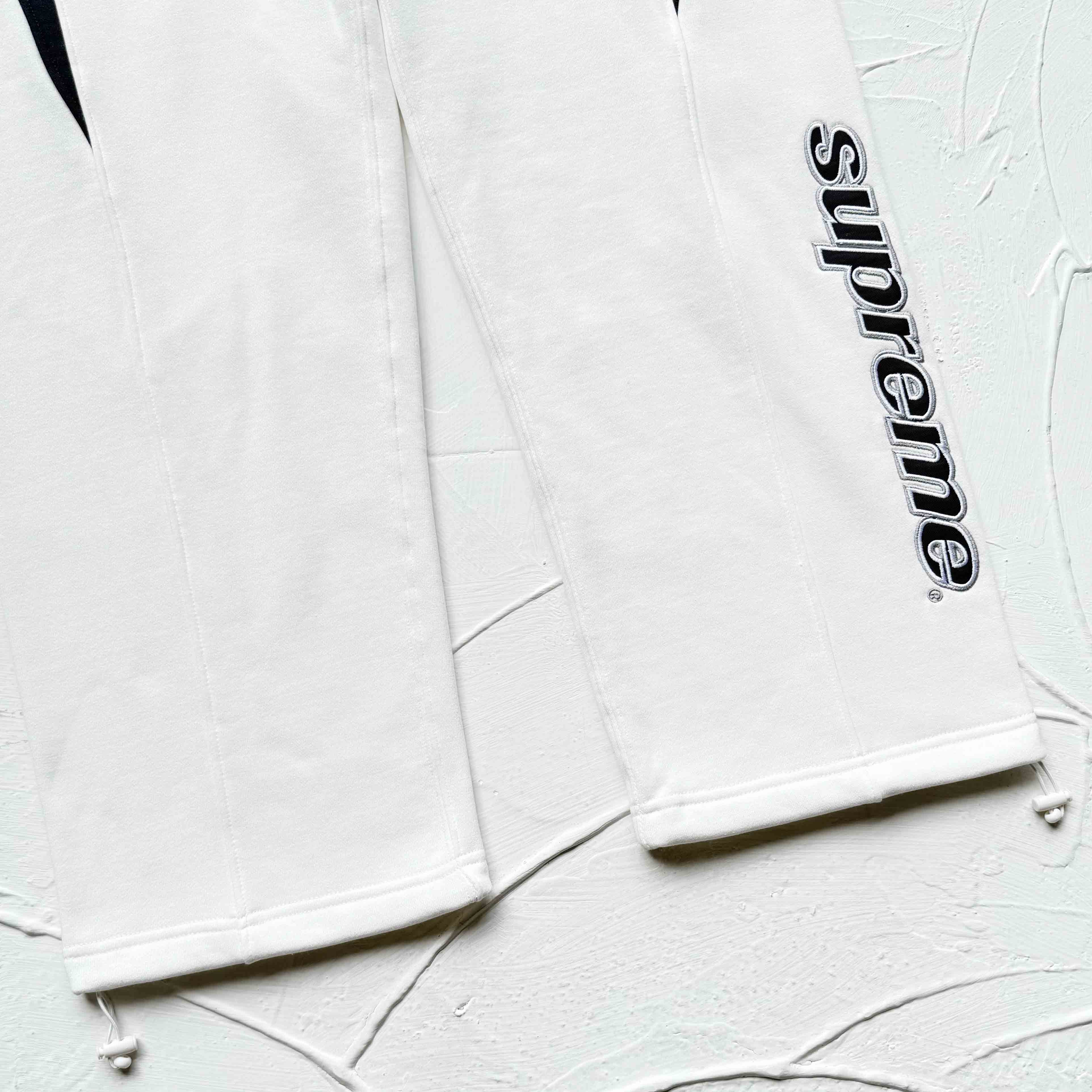 Supreme 25FW Division Sweatpant