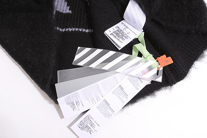 OFF WHITE Arrow Logo Knitted Sweater